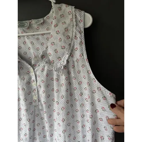 Laura Ashley Large Cotton Nightgown with Floral Pattern