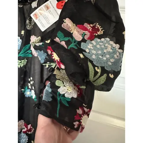 Mac Duggal Embroidered Bishop Sleeve V-Neck Flowy Gown