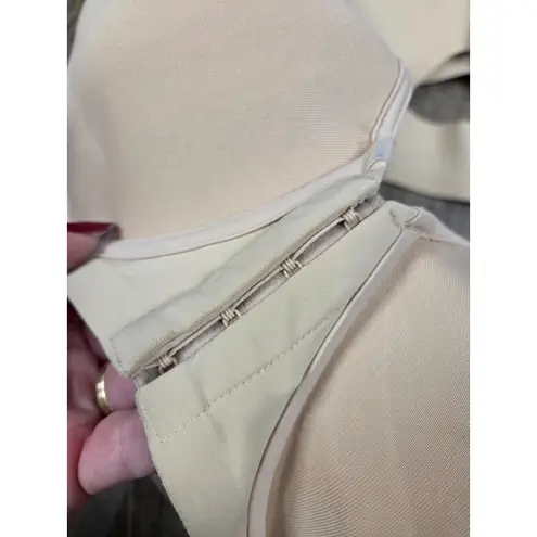 Bali  One Smooth Underwire Bra U Posture Boost 42C EverSmooth Back Beige Lot of 2