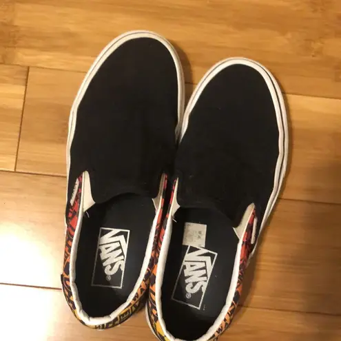 Vans  Classic Slip-On Logo Flame Black/ True White Size M 5/W 6.5