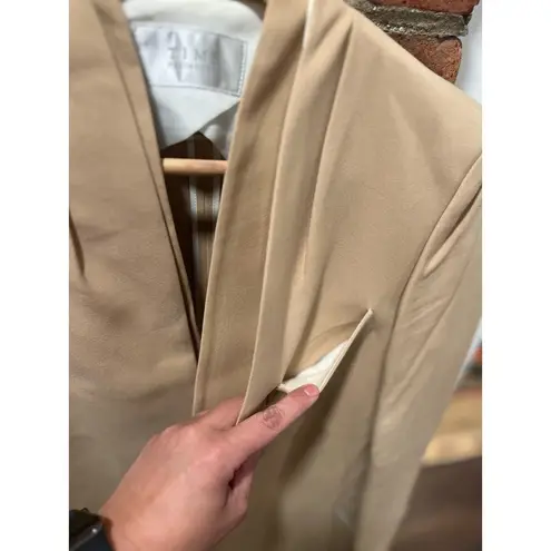 Korean Women’s Tailored Time Post Modern Blazer Business Casual Minimalist Tan Size 4