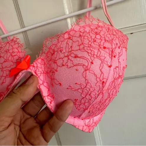 Victoria's Secret Victoria’s Secret pink lace embellished bra size 34C