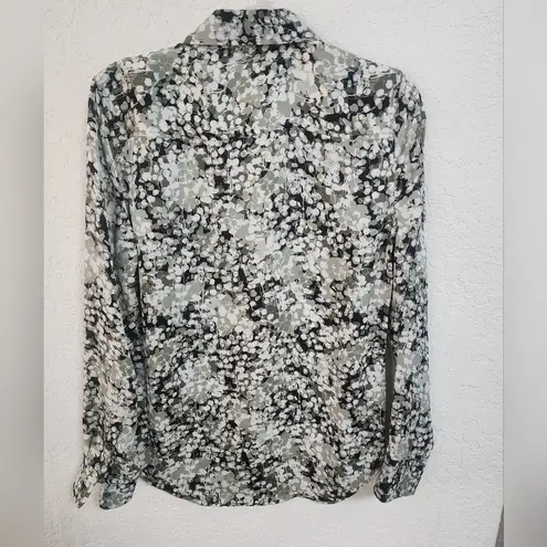 Equipment Femme Vert Mili Multi Print Satin Brett Shirt