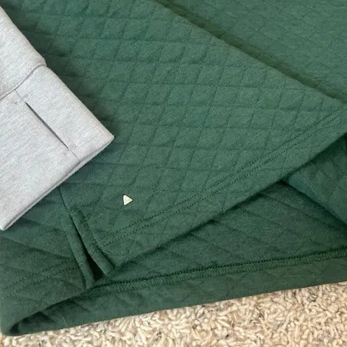 Antigua Quilted Long Sleeve Crew Neck Sweatshirt Gray Green Women’s Large