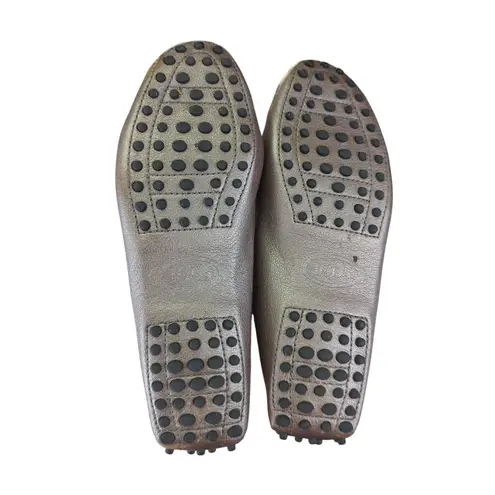 Tod's Women's Metallic Bronze Leather Driving Loafer Moccasins Size 39 9.5 Silver