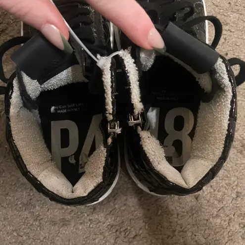 P448 NWOT  Black Fantasy Glitter Croc Embossed High-Top Gym Shoe Sneaker