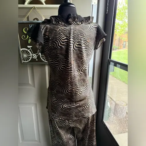 Oscar de la Renta Pink Label black brown zebra print ruffle pj set, size medium