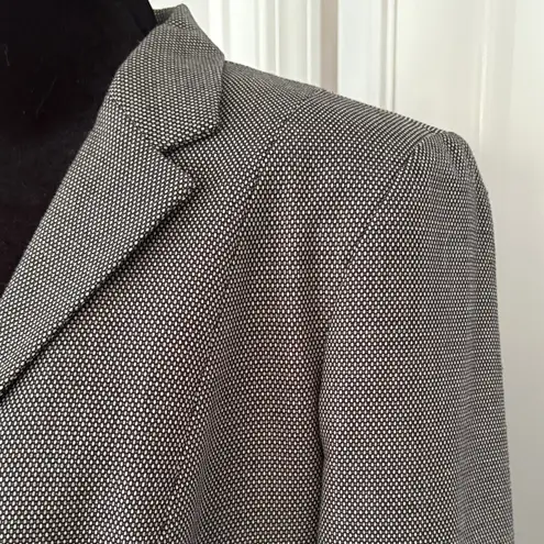 Dress Barn  Travis Ayer’s Boxy Cropped Blazer