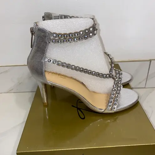 Thalia Sodi NIB $80 Darrla Strappy Pewter Metallic Zipper Open Toe Heels 7.5