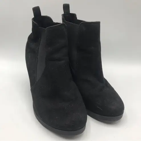 American Eagle  Black Faux Suede Block Chunky Heel Bootie Boot size 10