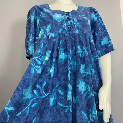 Vintage Muumuu Dress Blue Floral Relaxed Fit Pockets Buttons Gathered Shoulders Size L