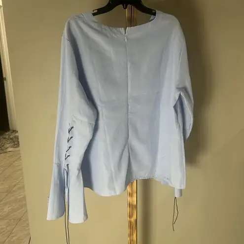 Unique 21 Light Blue Long Sleeve Top Size 22 NWT