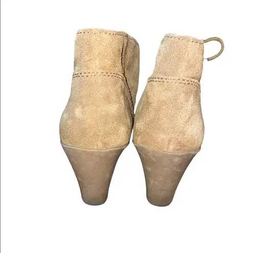 White Mountain tan chestnut booties