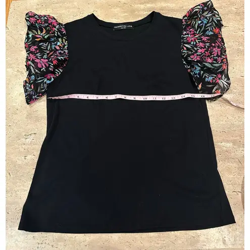 Generation Love Flutter Sleeve Tee Shirt Black Floral size Small