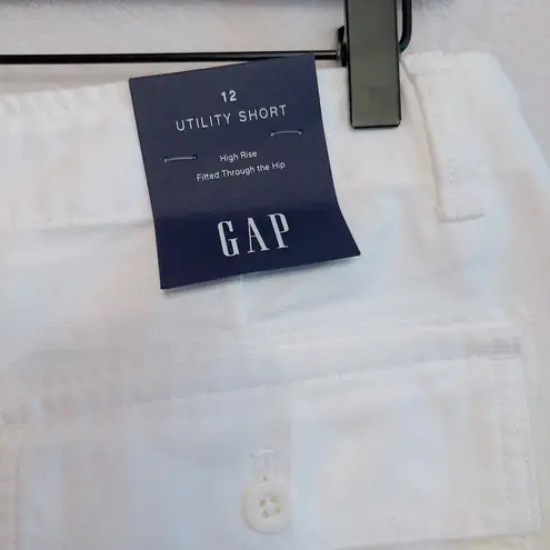 Gap NWT  High Rise Utility Shorts in Optic White women's size 12