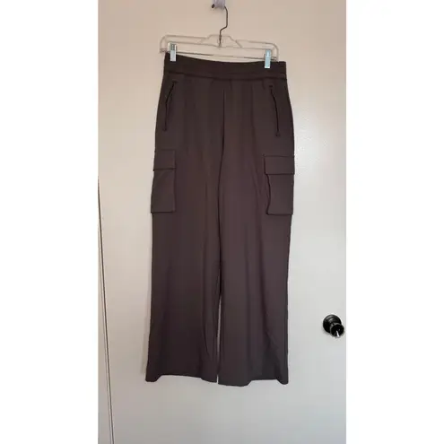 Beyond Yoga City Chic Cargo Pant in Dune Size XS