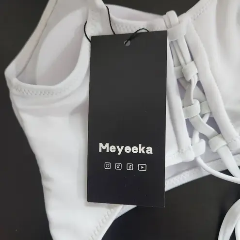 Meyeeka White One