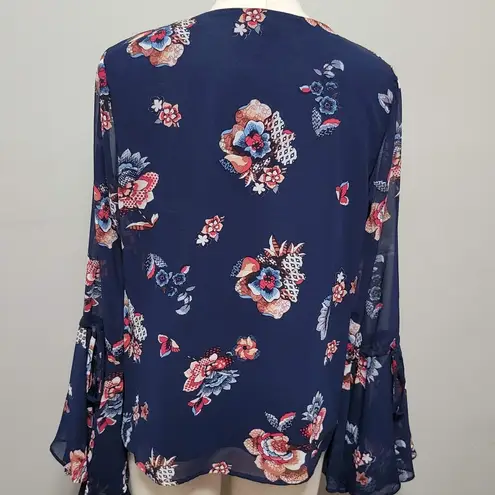 Heart soul Blue Floral Criss Cross Bell Sleeve Chiffon Blouse Size Large