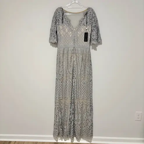 Tadashi Shoji MALINA FLUTTER SLEEVE LACE GOWN - PLUS SIZE size 14