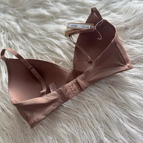 SKIMS Wireless Form T-shirt Bra Sienna Size 32C