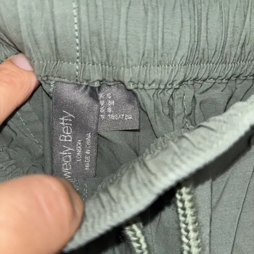 Sweaty Betty Womens Size 6 Cargo Pants Green EUC