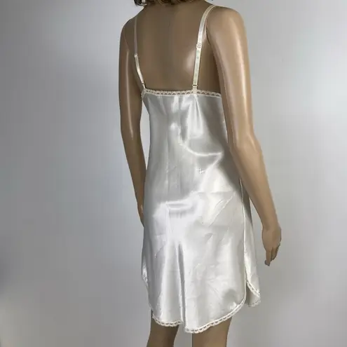 Vintage Today Tonight Satin Full Slip Dress Chemise Size 34 Cream Ivory USA Made White