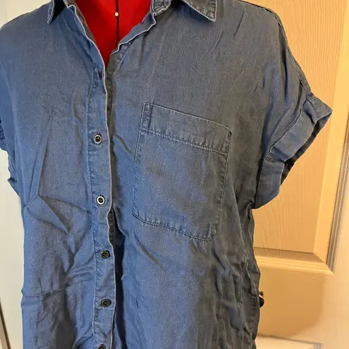 Jane and Delancey Button Up Denim Shirt in Large