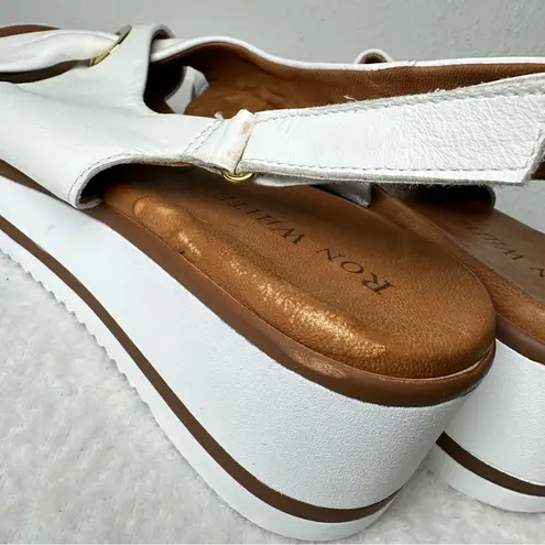 Ron White Priya Lightweight Leather Wedge Sandal in White and Gold Accents Size 11