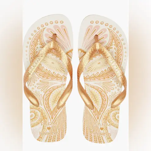 Havaianas NEW! x FARM Rio Papillon Flip Flop