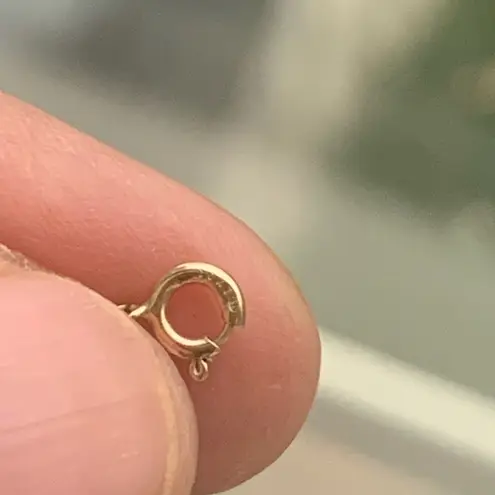 10kt Gold Heart Locket with 18" Chain