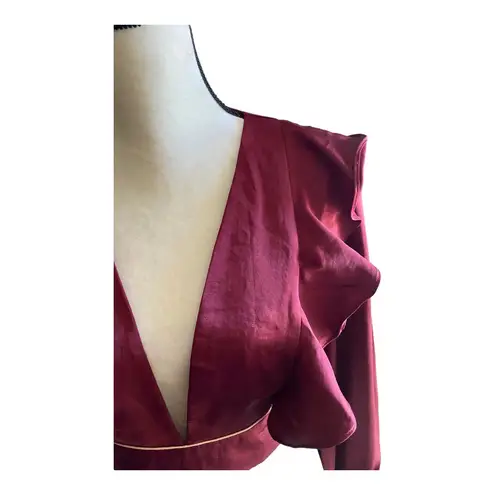 Leyden NWT- Super cute crop top