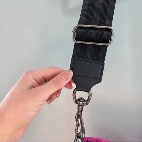 THINK ROYLN Crossbody Purse Pink