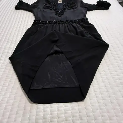 Antik Batik Dress Sz M 40 Short Sleeve 100% Silk Beaded Has Pockets Black Size M