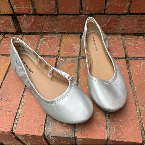 Amazon Essentials Belice Silver Size 9 Ballet Flat