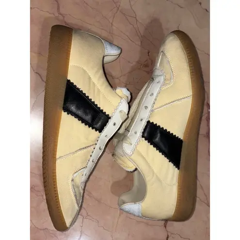 Maison Margiela Distressed Sneaker in Black Vintage Yellow 38 Womens New Box Size 7