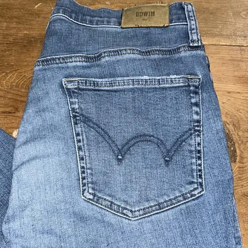 Woman’s Edwin Blue High Rise Bree Crop Jeans Classic Denim Size 30
