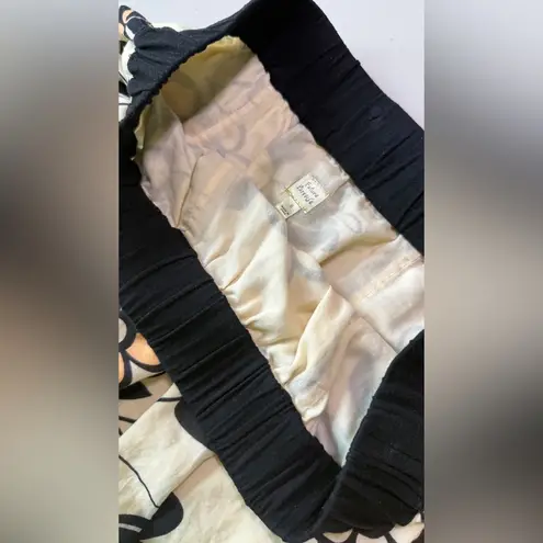 Black and White Bubble Mini Skirt with Ruffles Size 6