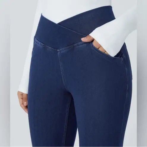 Halara Flex High Waisted Crossover Pockets Stretchy Knit Casual Flare Jeans M