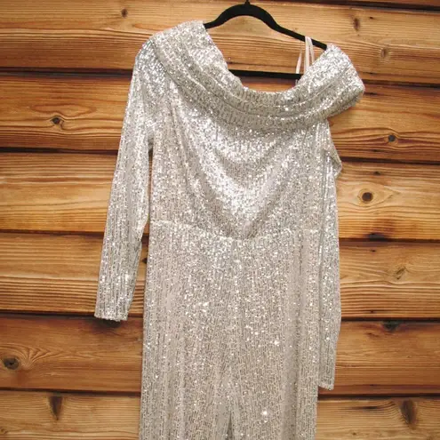 Mac Duggal NWT SEQUINED DROP SHOULDER LONG SLEEVE JUMPSUIT