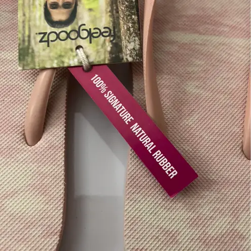 Feelgoodz • NWT Pink Flip