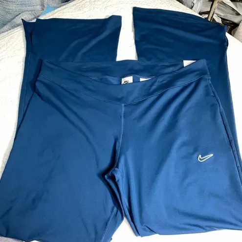 Nike  tight fit mid rise open ankle Dark teal pant size xxl