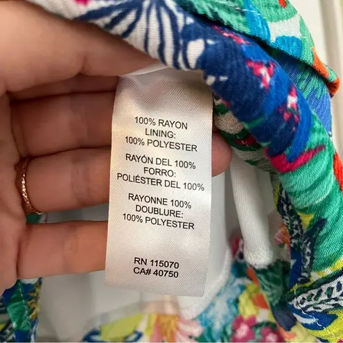 Hailey Lyn colorful tropical floral tank top sleeveless keyhole ruffle Green Size M