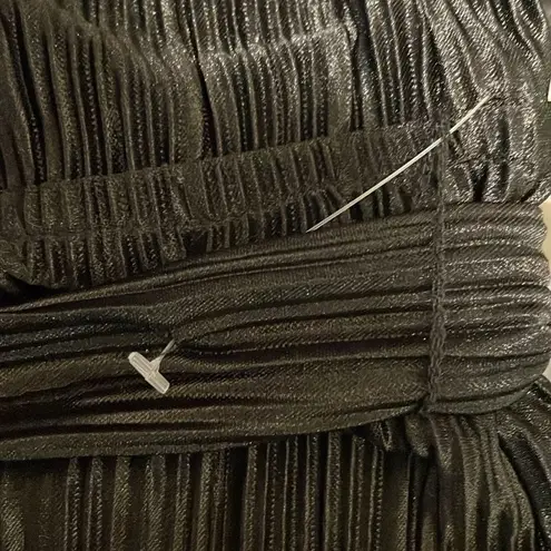 Heart & Heels Sleeveless Pleated Collared Jumpsuit Metallic Black Size Large