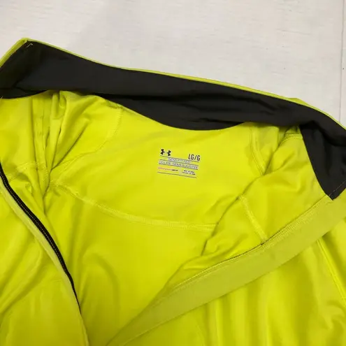 Under Armour : neon yellow runners jacket w zipper