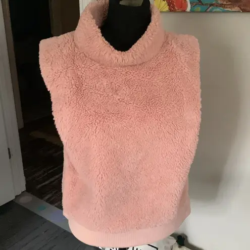 Gap  Sherpa pull over vest dusty pink. Large thumbnail 5