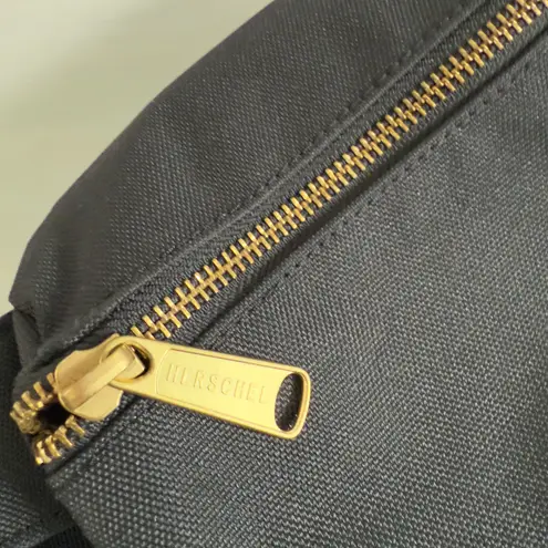 Herschel Supply Company Women’s Waist Bag NWOT