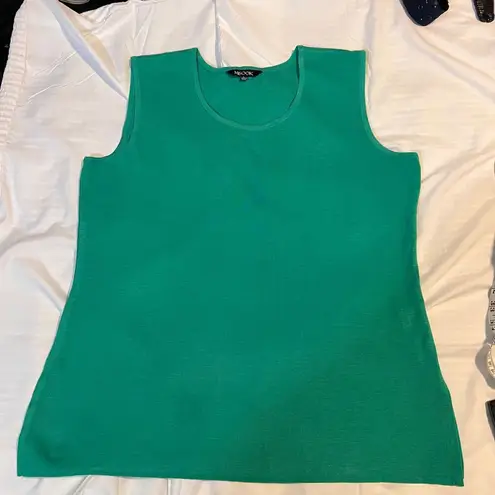 Misook Green Sleeveless Tank Top Shell Knit Blouse Scoop Neck Basic Layer