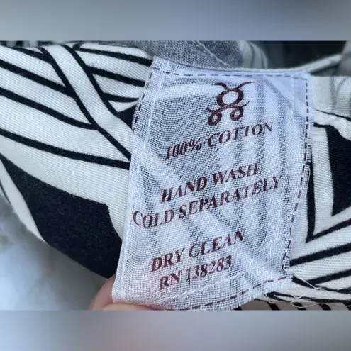 Figue Bohemian Rhapsody Portia
Twill Diamond Printed Pants size small Black