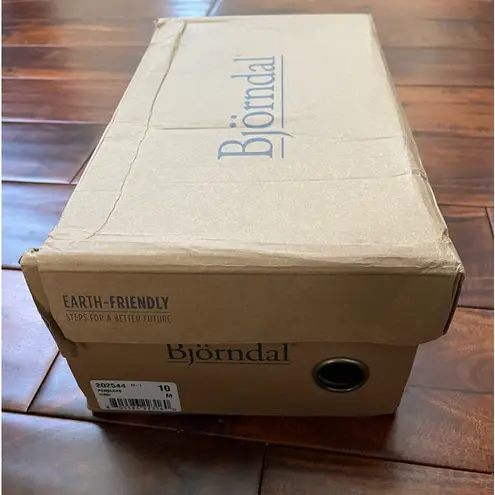 Björndal Bjorndal Penelope Women's Footbed Sandal 10 NWB