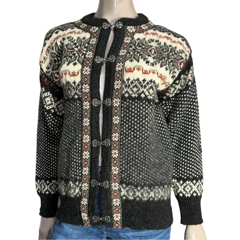 Dale of Norway M Black Red white Classic Fair Isle Wool Knit Clasp Ski Sweater Size M